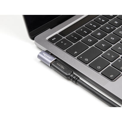 delock-60287-usb-adaptador-40-gbps-usb-type-c-pd-31-240-w-macho-a-puerto-hembra-sesgado-hacia-la-izquierda-y-hacia-la-derecha-8k