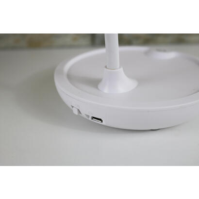 lampara-de-escritorio-unilux-led-ukky-iluminacion-led-de-bajo-consumo-diseno-moderno-y-elegante-brazo-flexible
