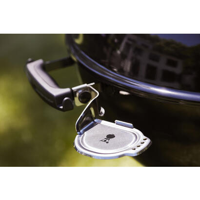 weber-charcoal-grill-master-touch-gbs-e-5750-57-cm-black