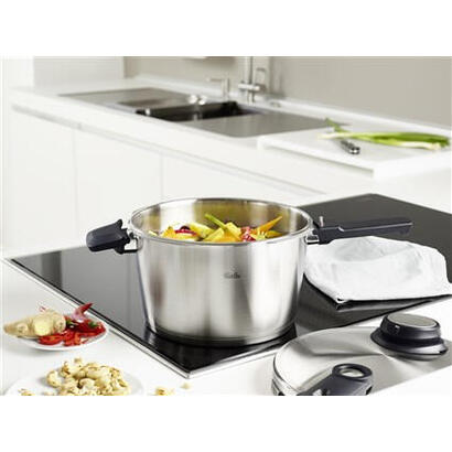 fissler-vitavit-premium-45l-pressure-cooker-22cm