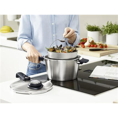 fissler-vitavit-premium-6l-pressure-cooker-22cm