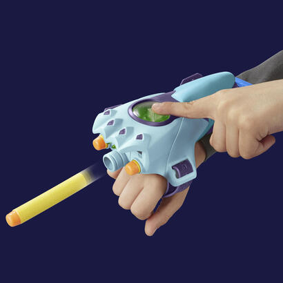 hasbro-f8441eu4earthspark-cyber-sleeve-battle-blaster-pistola-nerf