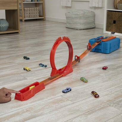 pista-acrobacias-en-llamas-hot-wheels
