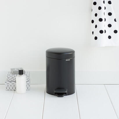 brabantia-pedal-bin-newicon-alrededor-negro