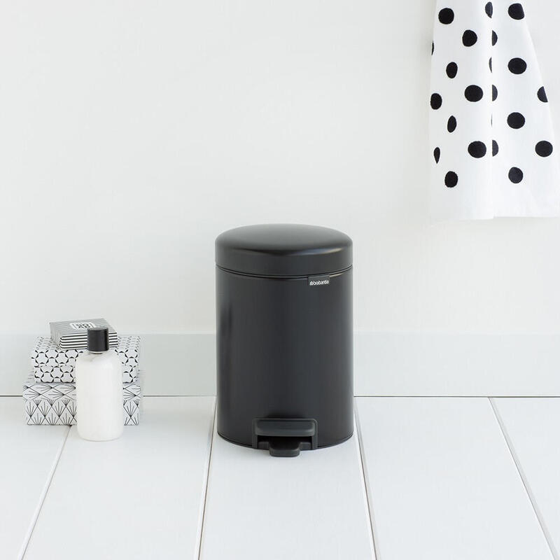 brabantia-pedal-bin-newicon-alrededor-negro