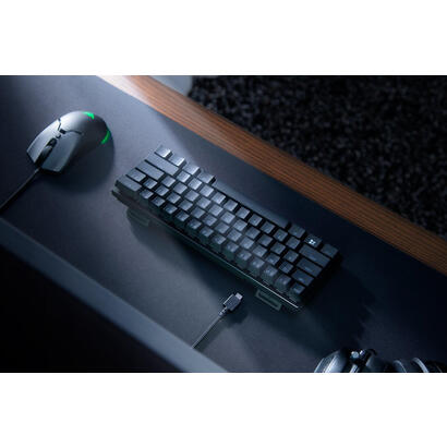 razer-huntsman-mini-teclado-de-juegos-negro-de-layout-razer-lineal-optical-rojo-rz03-03391900-r3g1