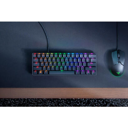 razer-huntsman-mini-teclado-de-juegos-negro-de-layout-razer-lineal-optical-rojo-rz03-03391900-r3g1