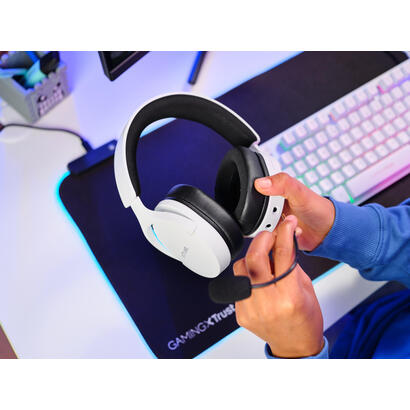 auriculares-gaming-inalambricos-con-microfono-trust-gaming-gxt-491-fayzo-bluetooth-jack-35-blancos