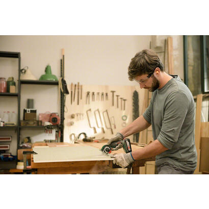 bosch-sierra-de-bateria-nanoblade-advancedcut-18-18-voltios-motosierra-verdenegro-bateria-li-ion-25-ah-power-for-all-alliance-06