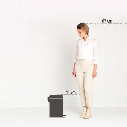 papelera-brabantia-pedal-bin-newicon-12-l-soft-beige