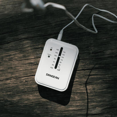 sangean-sr-32-blanco-radio-de-bolsillo-fmam-altavoz-integrado-jack-y-correa