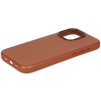 decoded-leather-backcover-for-iphone-15-pro-tan
