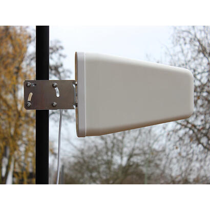 delock-88808-lte-band-20137-antenna-n-jack-8-9-dbi-50-m-rg-58-directional-white-outdoor