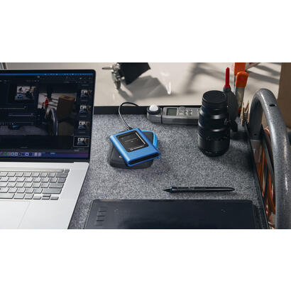 disco-ssd-externo-kingston-ironkey-vault-privacy-80-384-tb-azulnegro-usb-c-32-gen-1-5-gbits-ikvp80es3840g