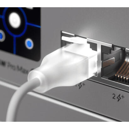 nano-thin-patch-cable-with-25-gbe-support-designed-to