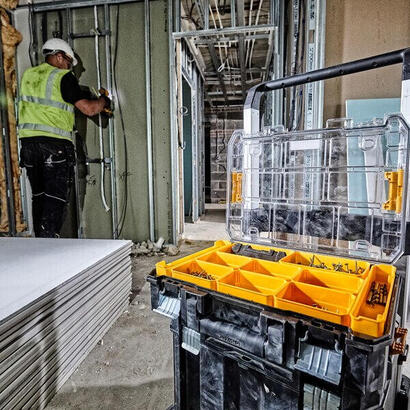 caja-de-herramientas-dewalt-dwst82968-1-negro-naranja