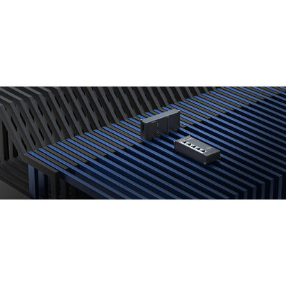 teltonika-tsf010-conmutador-negro-5-puertos-10100-mbits-tsf010000000