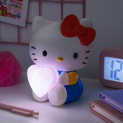 lampara-3d-paladone-hello-kitty-con-corazon-16-cm