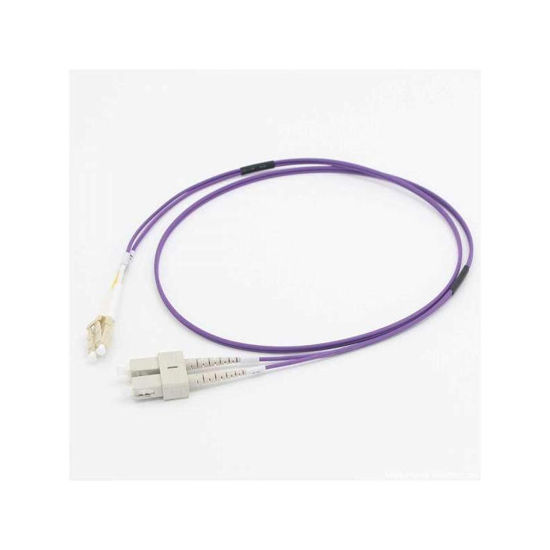 cable-de-fibra-c2g-lc-sc-om4-lszh-de-2-m-violeta
