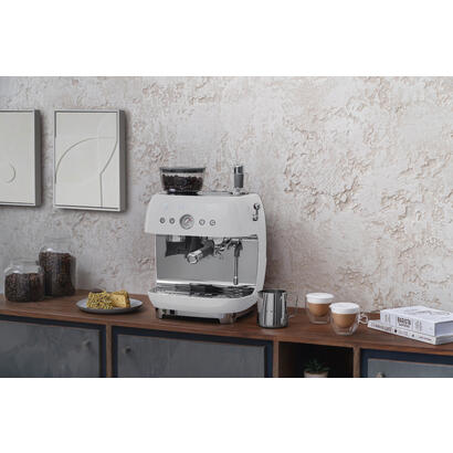 maquina-espresso-smeg-estilo-50-con-molinillo-integrado-blanco-egf03wheu