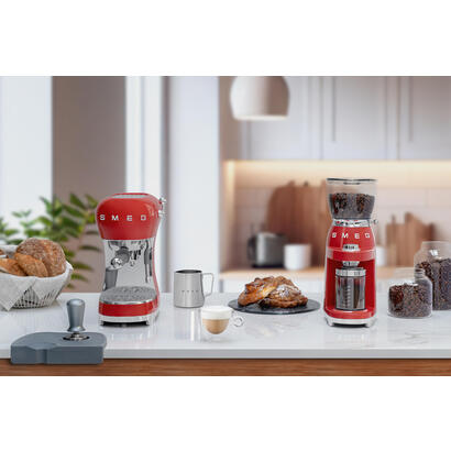 molinillo-de-cafe-smeg-cgf01rdeu-rojo