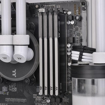 thermaltake-toughram-z-one-ddr4-2x8gb-3600mhz