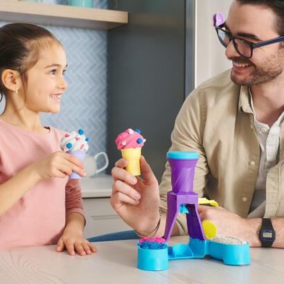 spin-master-kinetic-sand-estacion-de-helado-suave-arena-de-juego-396-gramos-de-arena-6068385