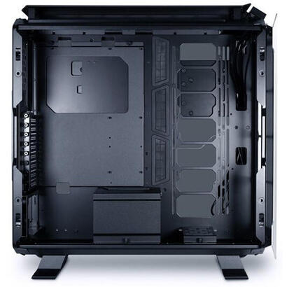 caja-pc-lian-li-odyssey-x-plata