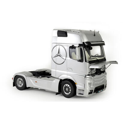 italeri-mercedes-benz-ac-tros-mp4-gigaspace