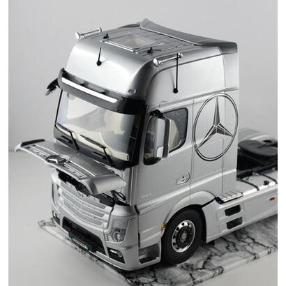 italeri-mercedes-benz-ac-tros-mp4-gigaspace