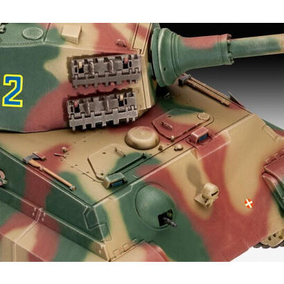 revell-tiger-ii-ausfb-henschel-turr-tank-model-135