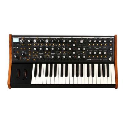 moog-subsequent-37-sintetizador-analogico