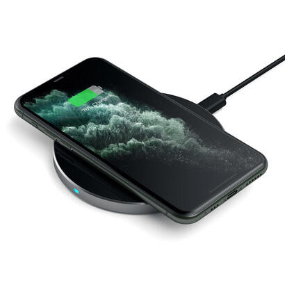 satechi-wireless-qi-charging-pad-space-gray