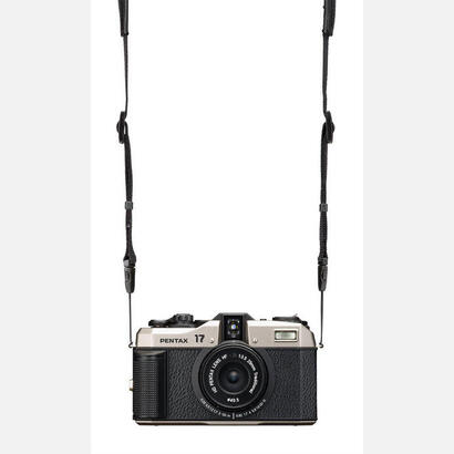 pentax-17-camara-negroplata-tpen17c