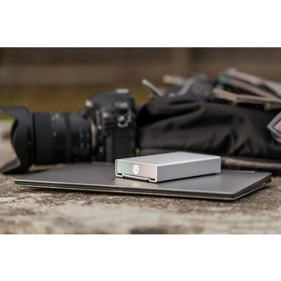 caja-externa-owc-express-1m2-aluminio-usb4-thunderbolt