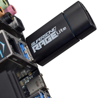 unidad-flash-patriot-rage-lite-512gb-120-mbs-usb-32-retractil-negro-pef512grlb32u