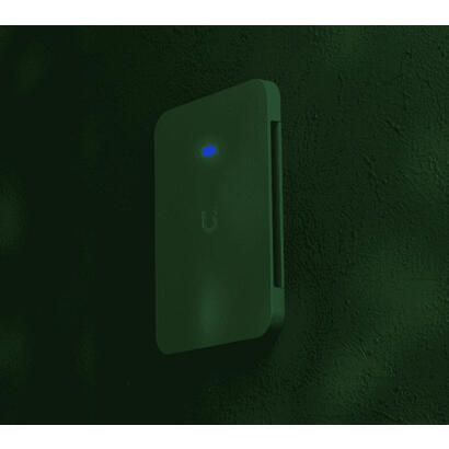 ubiquiti-unifi-u7-pro-wall-soporte-de-pared-pintable-blanco-para-punto-de-acceso-wifi-u7-pro-wall-uacc-u7-pro-wall-fm