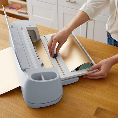 cricut-roll-holder