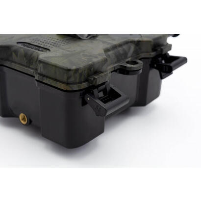 wildcam-with-solar-panel