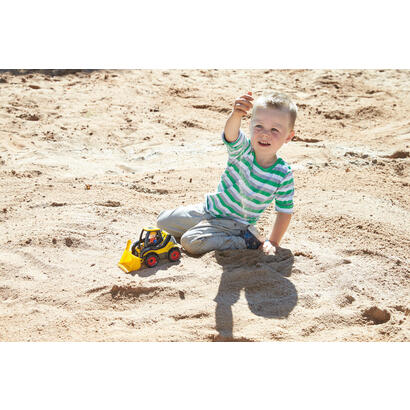 lena-truckies-earth-mover