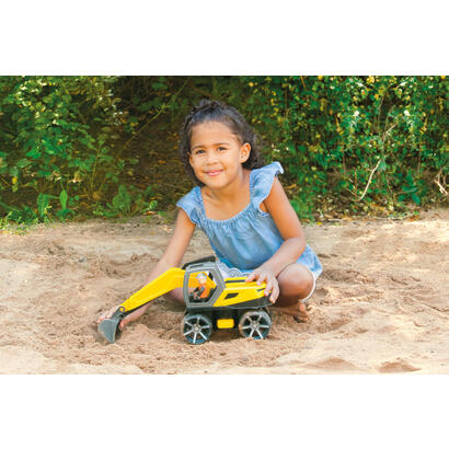 lena-truxx2-excavator-presenter