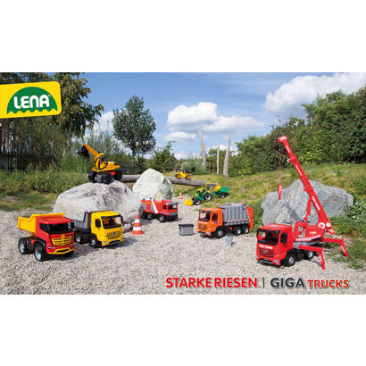 lena-giga-trucks-tractor-with-front-shovel