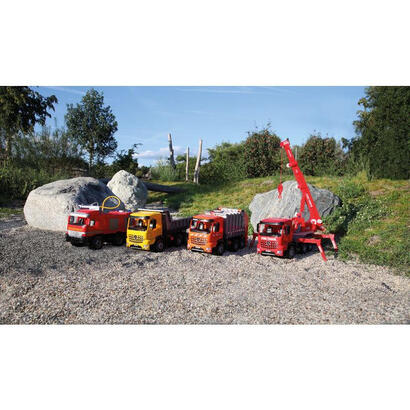 lena-giga-trucks-fire-crane-truck-arocs