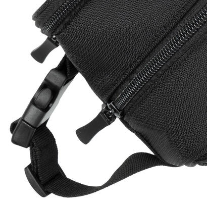 travel-bag-eco-travel-toiletryblack-8409-rivacase