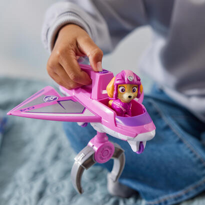 spin-master-paw-patrol-air-rescue-avion-de-rescate-de-skye-vehiculo-de-juguete-con-garra-retractil-y-cesta-de-rescate-con-figura