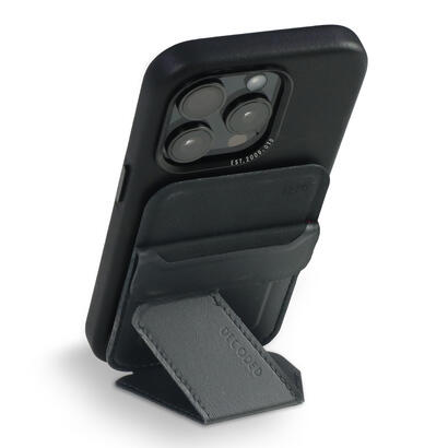 decoded-silicone-magsafe-card-stand-sleeve-graphene