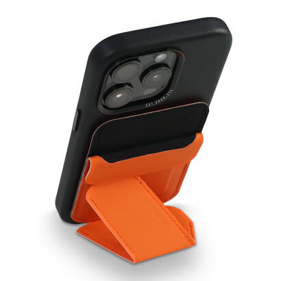 decoded-silicone-magsafe-card-stand-sleeve-apricot-crush