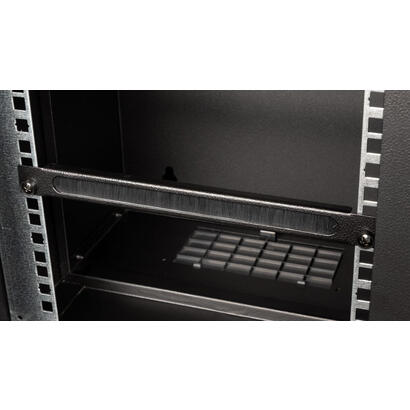 equip-10-cabledurchfuhrung-con-burmeneinsatz-1u-negro