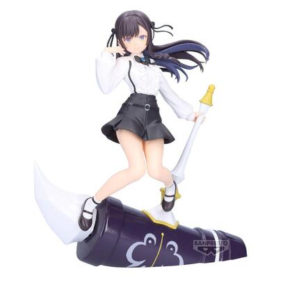 figura-out-on-time-alina-clover-i-may-be-a-guild-receptionist-but-ill-solo-any-boss-to-clock-18cm