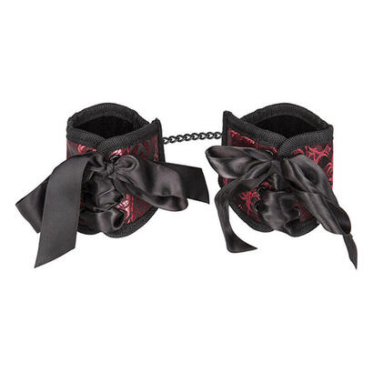calexotics-scandal-esposas-de-corse